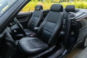 Bild 33/50 von Saab 900 2.0i (1997)