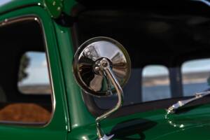 Imagen 43/100 de Chevrolet 3100 ½-ton Stepside (1949)