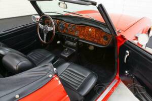 Imagen 11/19 de Triumph TR 6 (1970)