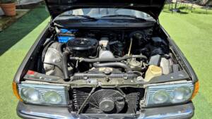 Image 60/71 of Mercedes-Benz 240 D (1980)