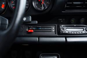 Image 43/68 of Porsche 911 Speedster 3.2 (1989)