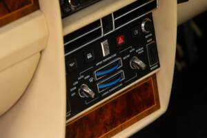 Imagen 9/22 de Rolls-Royce Silver Spirit II (1990)