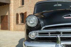 Image 12/50 of Dodge Coronet "Red Ram" (1953)