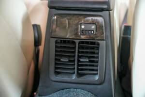 Image 40/50 of Jaguar XJR 4.0 (1995)