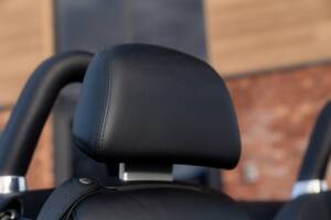 Image 72/84 of BMW Z8 (2001)