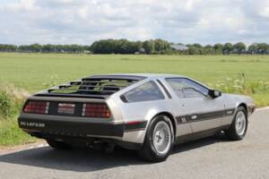 Image 33/49 of DeLorean DMC-12 (1981)