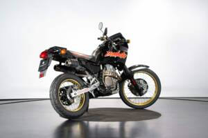 Image 4/38 de Honda NX 650 Dominator (1988)