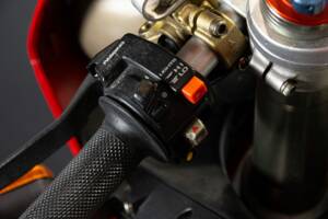 Bild 47/50 von Ducati 916 (1994)