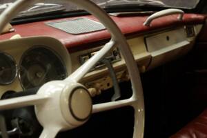 Immagine 46/50 di BMW 503 (1957)