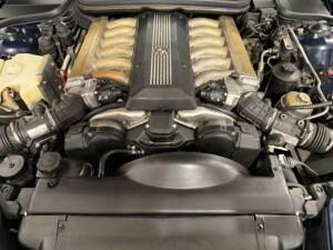 Immagine 5/16 di BMW 850i (1990)