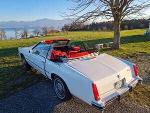 Bild 3/4 von Cadillac Eldorado Biarritz Convertible (1984)