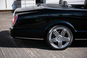 Image 22/29 de Bentley Azure T (2010)
