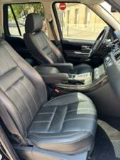 Bild 11/12 von Land Rover Range Rover 4.4 TDV8 Vogue SE (2012)