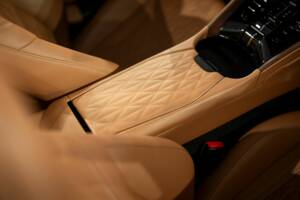 Bild 37/51 von Aston Martin DB12 Volante (2024)