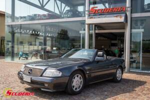 Image 2/18 of Mercedes-Benz 500 SL (1992)