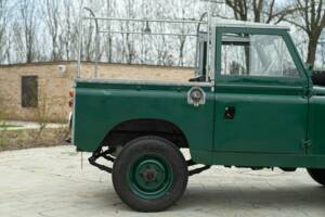 Bild 16/50 von Land Rover 88 (1978)