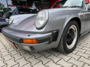 Afbeelding 2/7 van Porsche 911 Carrera 3.2 (1989)