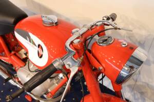 Image 11/26 of Gilera Giubileo 100 (1900)