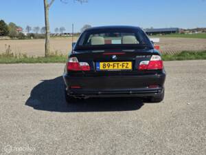 Image 19/38 of BMW 323Ci (2000)