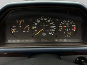 Image 11/21 de Mercedes-Benz E 200 (1995)