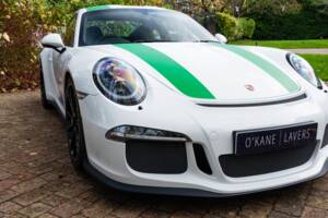 Image 13/42 of Porsche 911 R (2016)