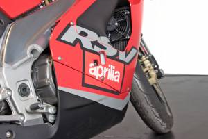Image 7/19 of Aprilia DUMMY (2000)