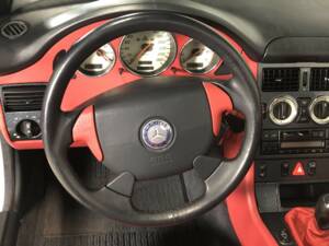 Image 18/24 de Mercedes-Benz SLK 230 Kompressor (1997)