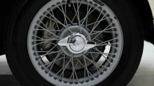 Image 11/15 of MG MGA 1600 (1962)