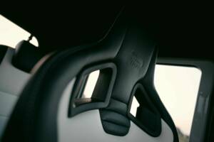 Bild 18/42 von Land Rover Defender Works V8 Trophy (2012)