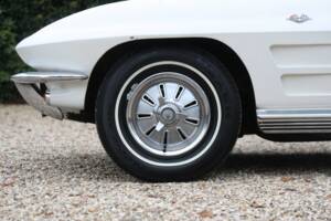 Imagen 29/50 de Chevrolet Corvette Sting Ray Convertible (1964)