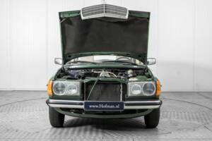 Afbeelding 37/50 van Mercedes-Benz 300 D (1978)
