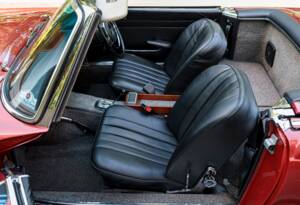 Image 31/33 of Mercedes-Benz 280 SL (1970)