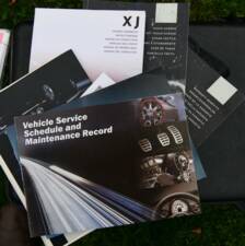 Image 21/50 of Jaguar XJ 8 4.2 (2008)