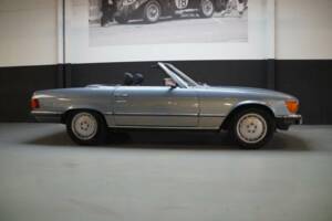 Image 4/41 of Mercedes-Benz 500 SL (1986)
