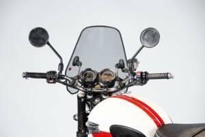 Image 15/50 of Triumph DUMMY (2014)