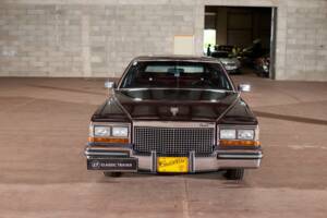 Image 29/58 of Cadillac Brougham Elegance (1988)