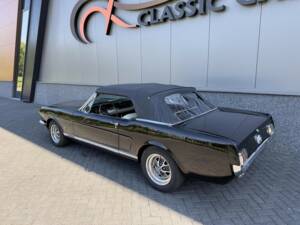Image 14/47 de Ford Mustang 390 GTA (1966)