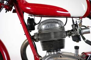 Bild 25/50 von Mondial 175 Turismo Veloce (1956)