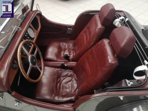 Image 18/39 of Morgan 4&#x2F;4 1600 (1976)