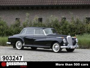 Image 1/15 de Mercedes-Benz 300 d (1960)