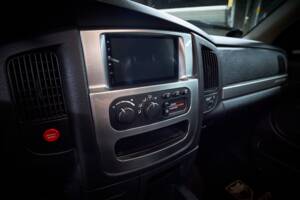 Immagine 57/100 di Dodge Ram SRT 10 (2006)