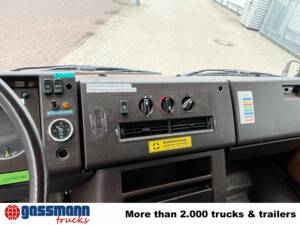 Image 11/15 of Mercedes-Benz T2 711 D (1988)
