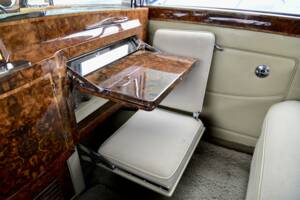 Image 39/50 of Rolls-Royce Phantom V James Young (1964)