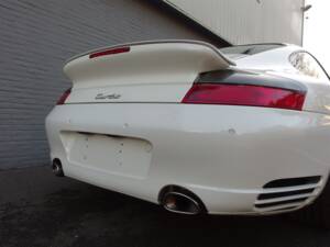 Bild 21/99 von Porsche 911 Turbo (2004)