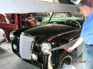 Afbeelding 66/118 van Mercedes-Benz 220 S Cabriolet (1957)