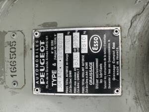 Image 79/80 of Peugeot 504 TI (1976)