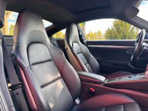 Bild 18/20 von Porsche 911 Carrera (2018)