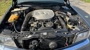 Bild 31/33 von Mercedes-Benz 560 SEC (1989)