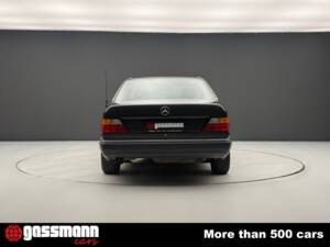 Bild 7/15 von Mercedes-Benz 300 CE-24 (1990)
