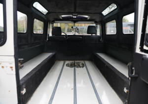 Image 13/16 of Land Rover 110 (1989)